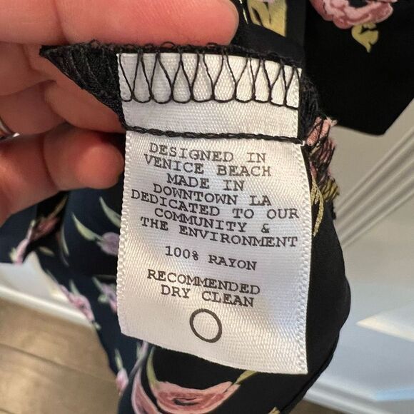 New Flynn Skye Elena Mini Dress Night Heavens Size XS Black Floral Open Back NWT - Picture 10 of 12